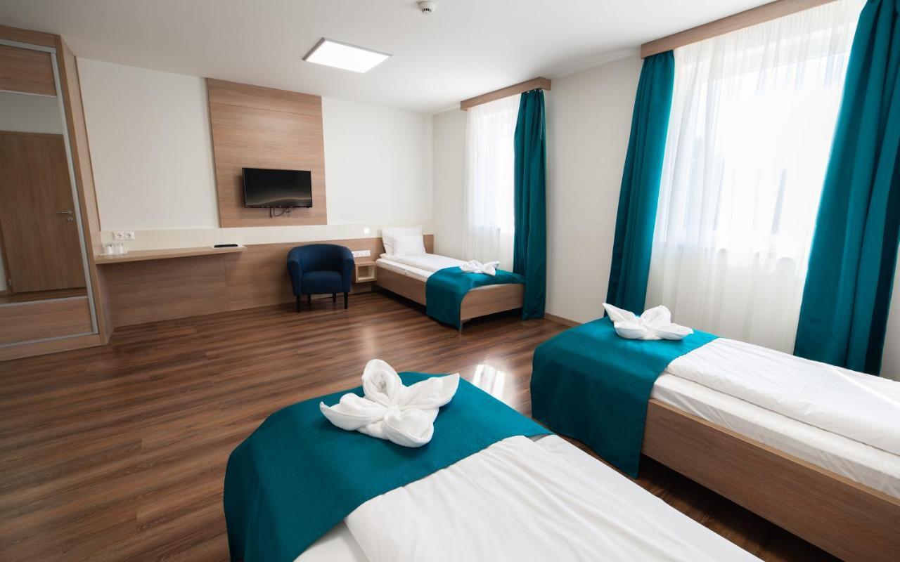Hotel Szeghalom Extérieur photo